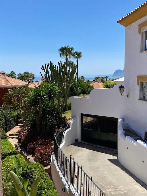 Casa De Ensueno En La Playa Con Vistas Al Mar Villa Alcaidesa Holiday home