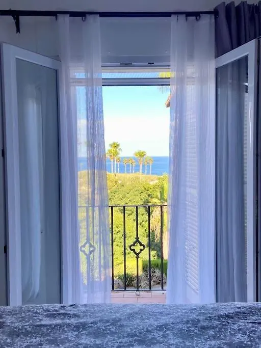 Casa De Ensueno En La Playa Con Vistas Al Mar Villa Alcaidesa Holiday home