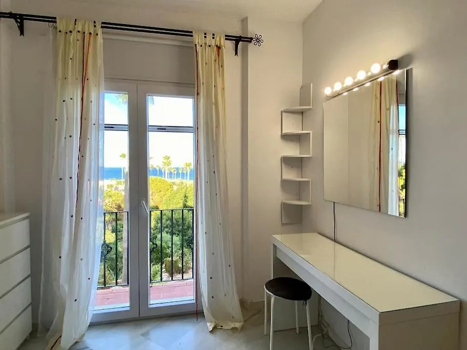 Prázdninový dům Vila Casa De Ensueno En La Playa Con Vistas Al Mar Alcaidesa